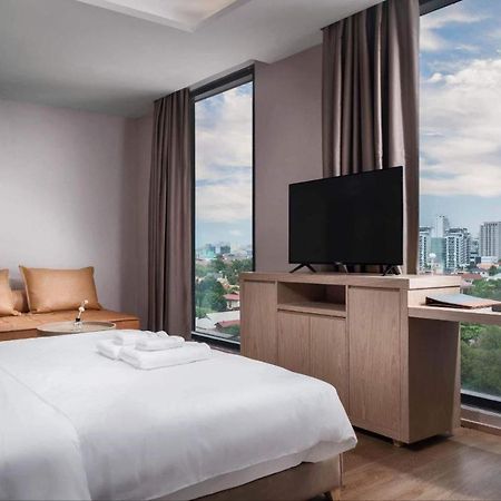 Sf Hotel Penthouse Residences Phnompen Kültér fotó