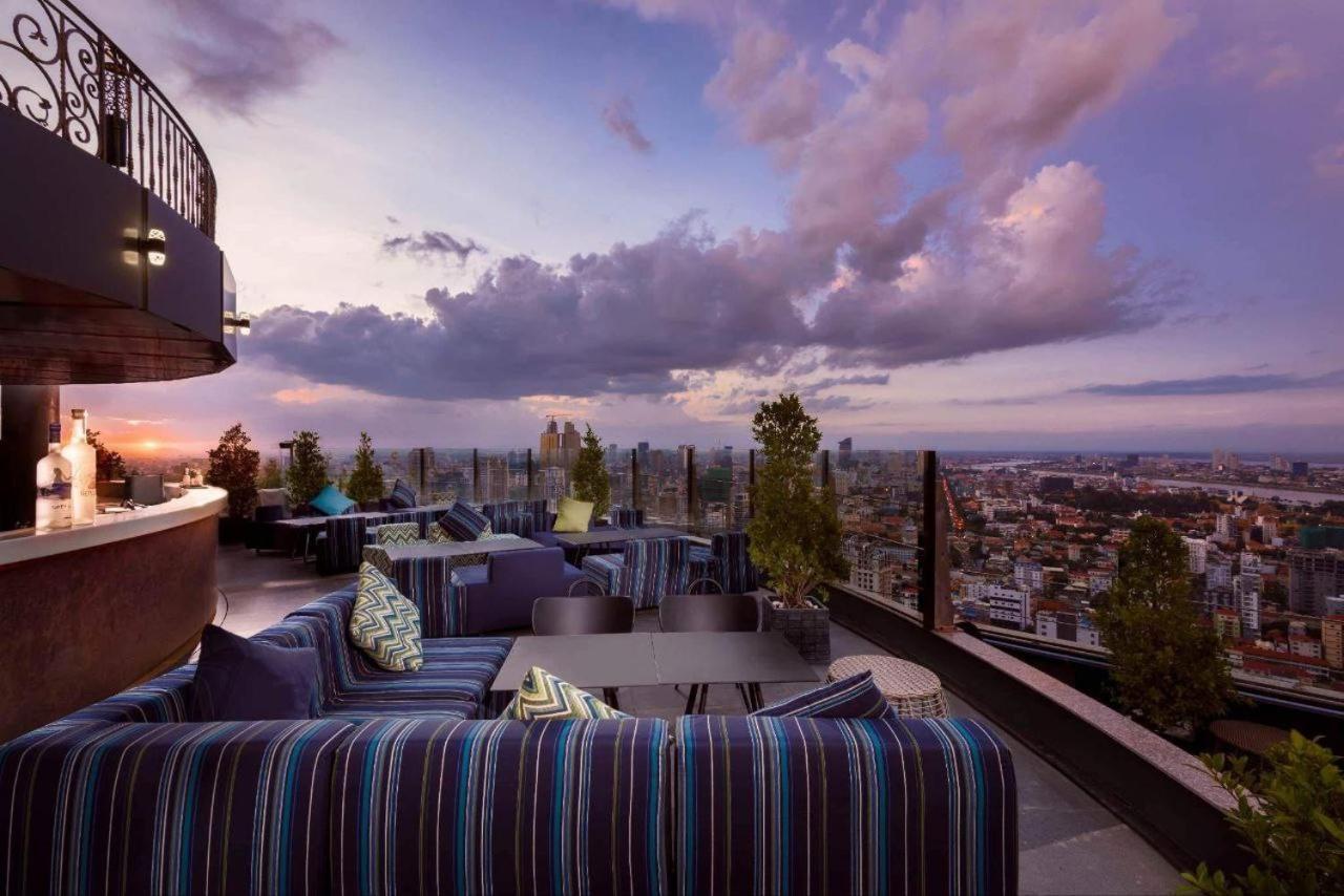 Sf Hotel Penthouse Residences Phnompen Kültér fotó