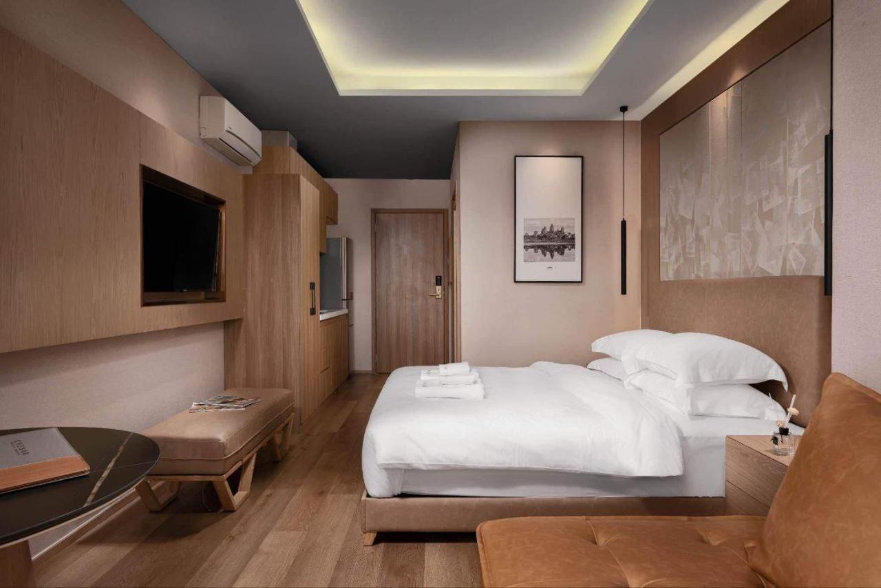 Sf Hotel Penthouse Residences Phnompen Kültér fotó